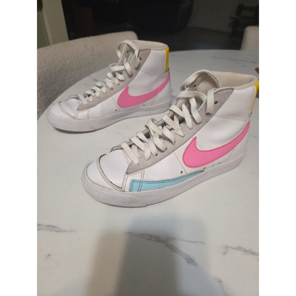 Nike Women's Blazer Mid '77 Vintage 'Pastel' (Style Code: DA4295-100). Women's 7